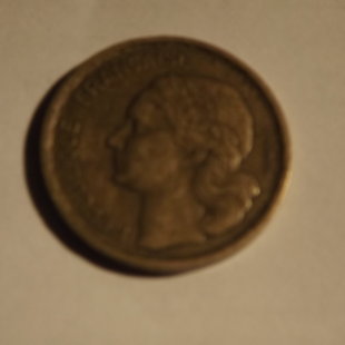 10 francs  Guiraud 1951 métal  bronze-aluminium poids 3.04 g diamètre 20  mm