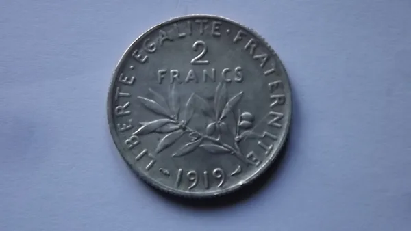  2 francs Semeuse 1919  Métal : Argent   Poids : 10 gr   Diamètre : 27 mm