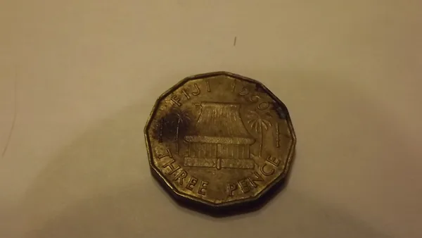 FIDJI 3 Three Pence 1960   Elizabeth II